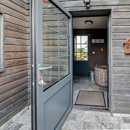 In Ardennes Scenic Views, Cleaning Included Ferienhaus